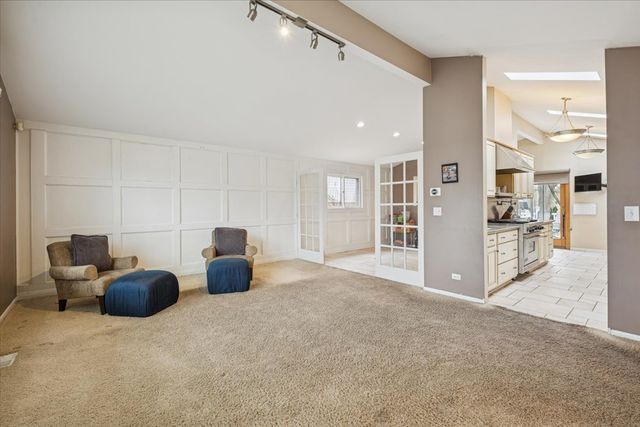 1908 Mccraren Road, Highland Park, IL 60035