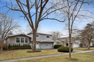 1908 Mccraren Road, Highland Park, IL 60035