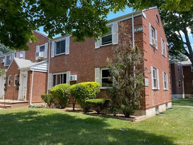 73-03 Little Neck H-1, Glen Oaks, NY 11004