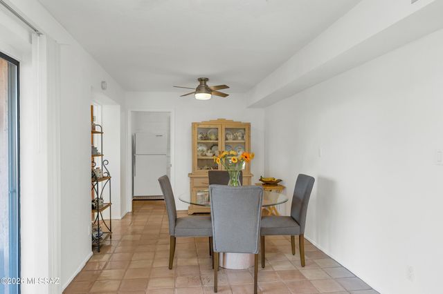 800 E Camino Alberca, Tucson, AZ 85718