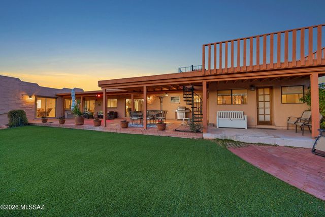 800 E Camino Alberca, Tucson, AZ 85718