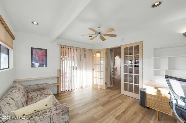 800 E Camino Alberca, Tucson, AZ 85718