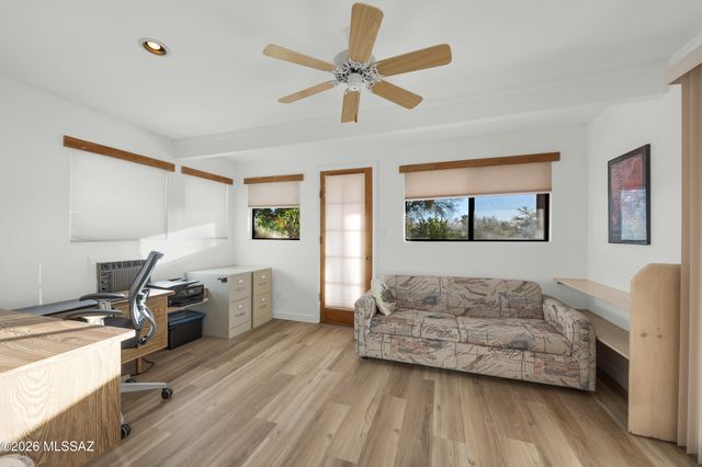 800 E Camino Alberca, Tucson, AZ 85718