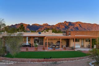 800 E Camino Alberca, Tucson, AZ 85718