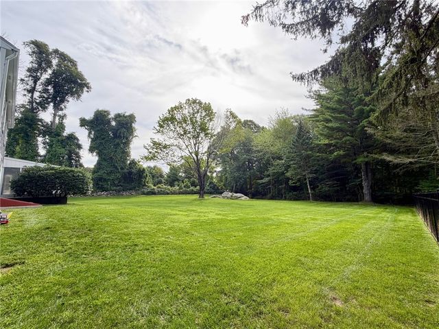 12 Tall Pine Drive, East Greenwich, RI 02818