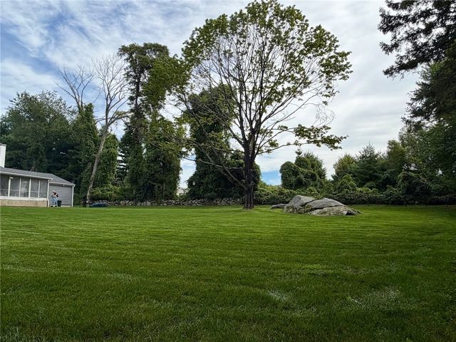 12 Tall Pine Drive, East Greenwich, RI 02818