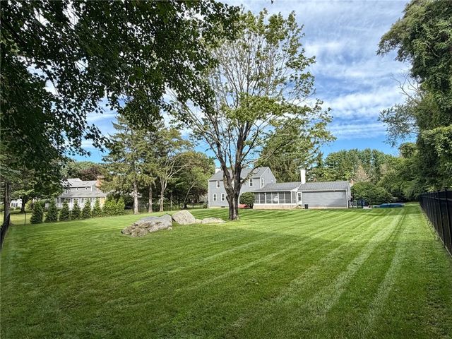 12 Tall Pine Drive, East Greenwich, RI 02818