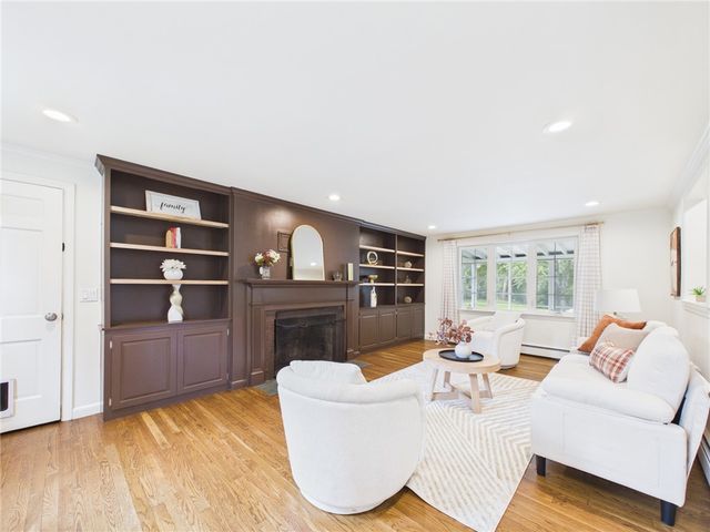 12 Tall Pine Drive, East Greenwich, RI 02818