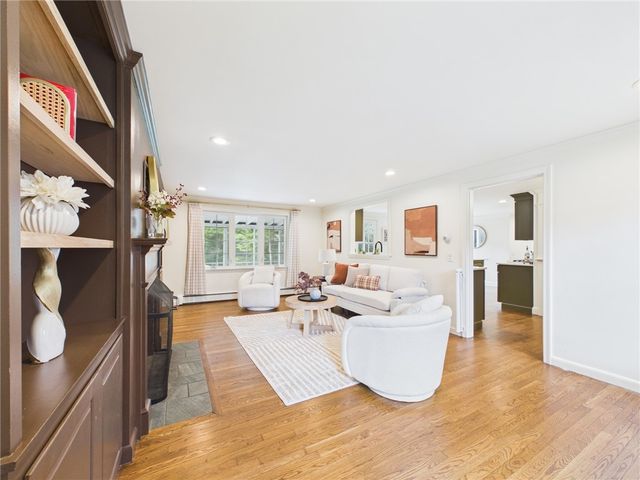 12 Tall Pine Drive, East Greenwich, RI 02818