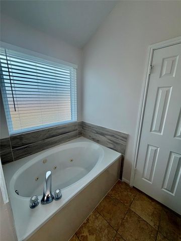 11830 Oakner Drive, Tomball, TX 77377