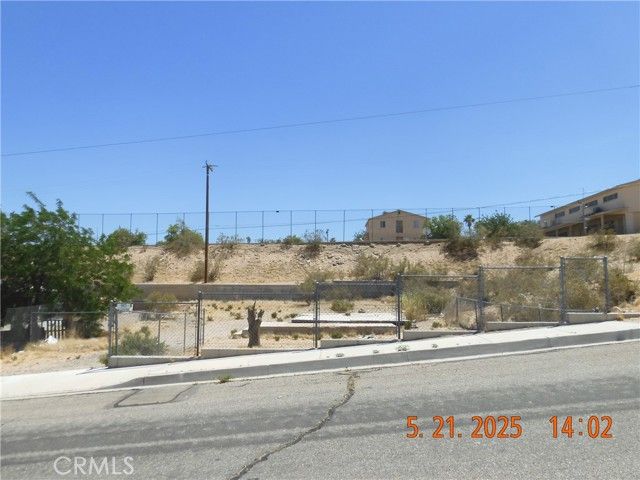 524 Pioneer Street, Barstow, CA 92311