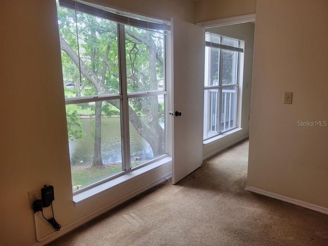10024 STRAFFORD OAK COURT 813, Tampa, FL 33624
