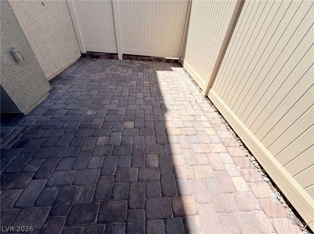 6929 Crimson Shadow Street, North Las Vegas, NV 89086