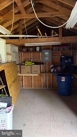 1113 HOLLYWOOD DR, Reading, PA 19606