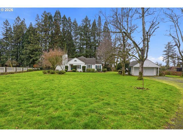 300 S DEVINE Rd, Vancouver, WA 98661