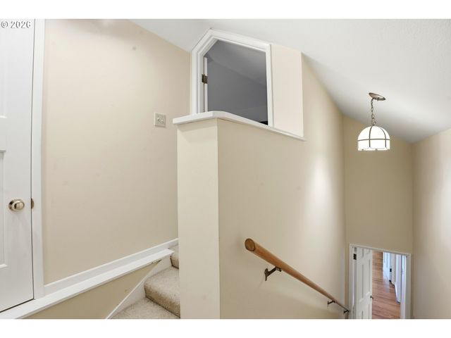 300 S DEVINE Rd, Vancouver, WA 98661