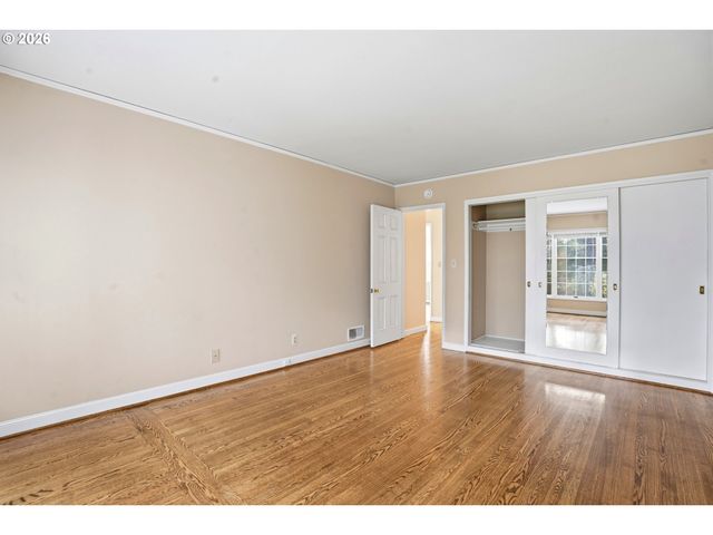 300 S DEVINE Rd, Vancouver, WA 98661