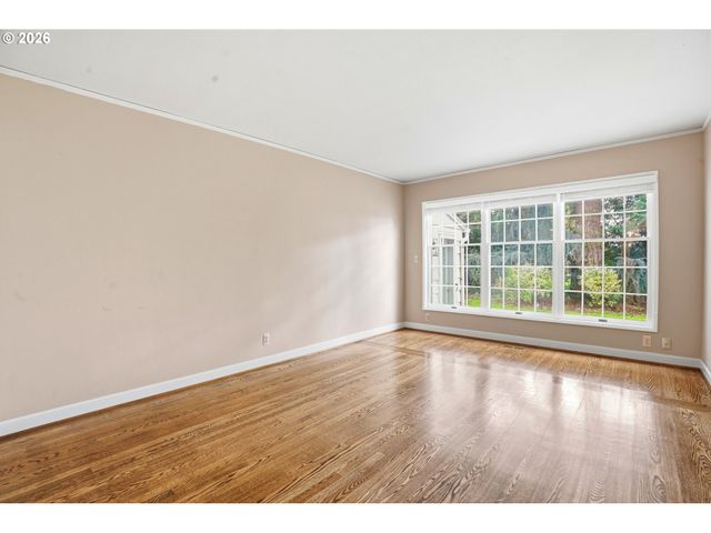 300 S DEVINE Rd, Vancouver, WA 98661