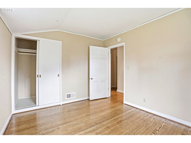 300 S DEVINE Rd, Vancouver, WA 98661