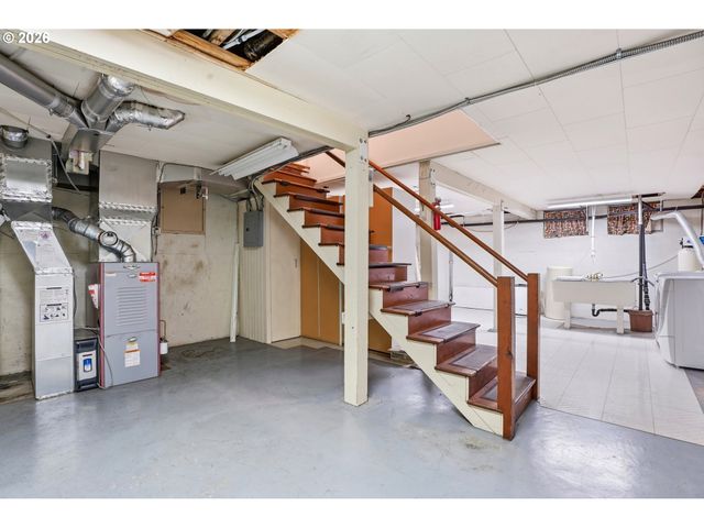 300 S DEVINE Rd, Vancouver, WA 98661