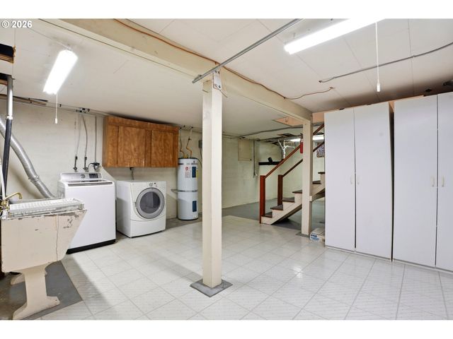 300 S DEVINE Rd, Vancouver, WA 98661