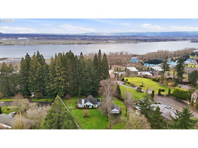 300 S DEVINE Rd, Vancouver, WA 98661