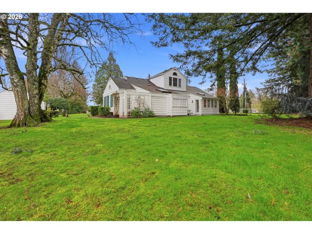 300 S DEVINE Rd, Vancouver, WA 98661