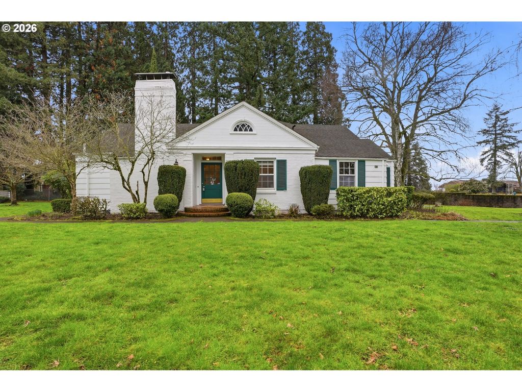 300 S DEVINE Rd, Vancouver, WA 98661