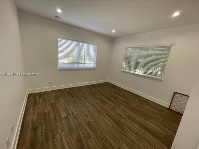 1051 SW 8th Ave 1051, Miami, FL 33130