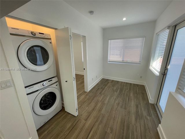 1051 SW 8th Ave 1051, Miami, FL 33130