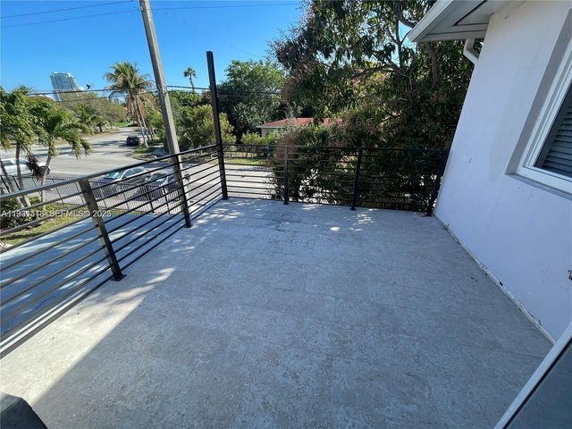 1051 SW 8th Ave 1051, Miami, FL 33130