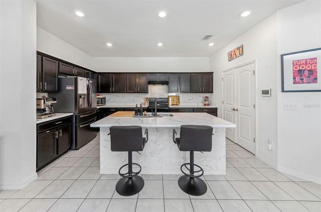 3912 REFLECTION DOCK DRIVE, Seffner, FL 33584