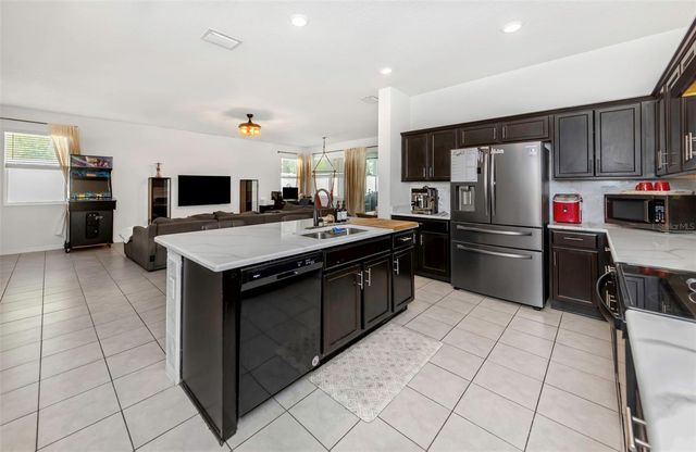 3912 REFLECTION DOCK DRIVE, Seffner, FL 33584