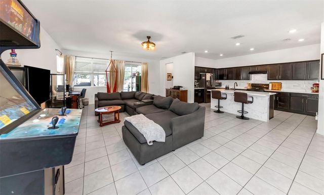 3912 REFLECTION DOCK DRIVE, Seffner, FL 33584