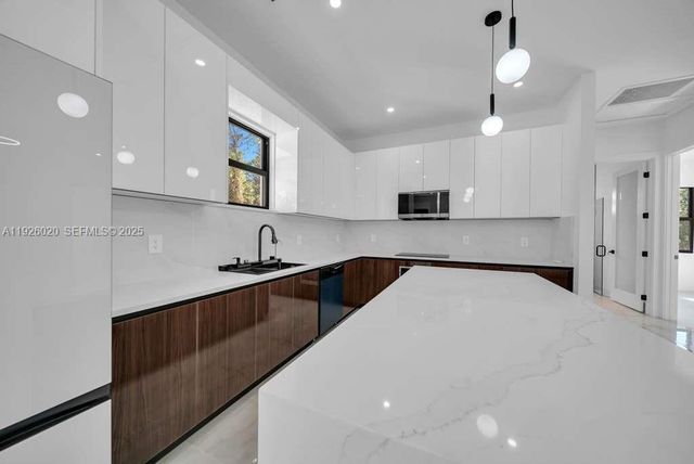 323 LONG AVE S, Lehigh Acres, FL 33974