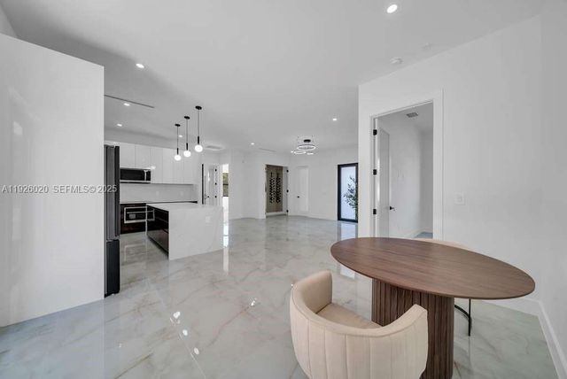 323 LONG AVE S, Lehigh Acres, FL 33974