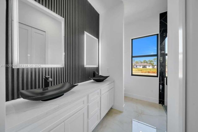 323 LONG AVE S, Lehigh Acres, FL 33974