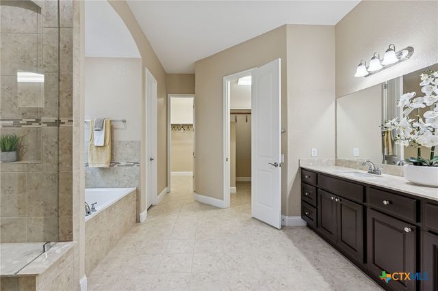 2194 Ranch Loop Drive, New Braunfels, TX 78132