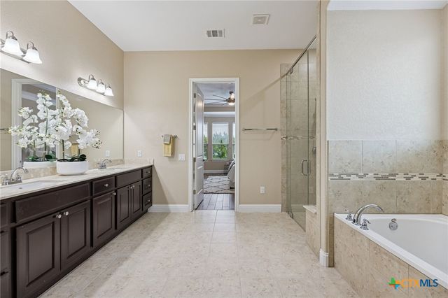 2194 Ranch Loop Drive, New Braunfels, TX 78132