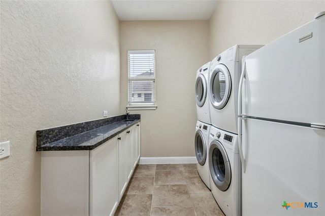 2194 Ranch Loop Drive, New Braunfels, TX 78132