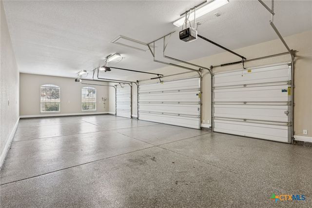 2194 Ranch Loop Drive, New Braunfels, TX 78132