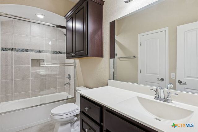 2194 Ranch Loop Drive, New Braunfels, TX 78132