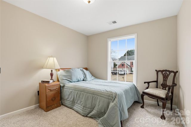 4018 Manor House Drive, Charlotte, NC 28270