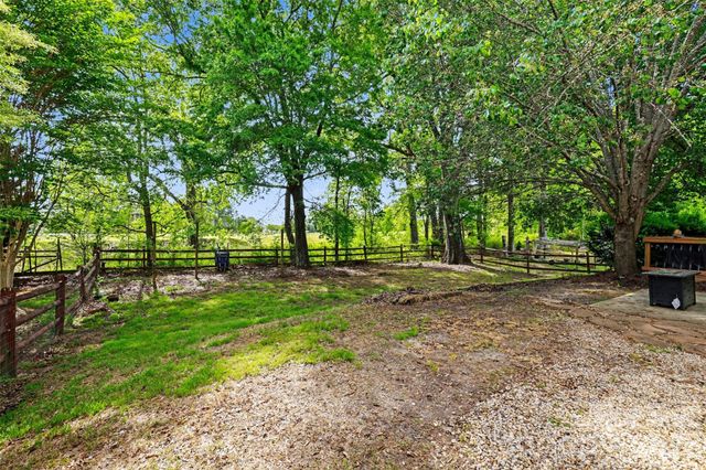 4018 Manor House Drive, Charlotte, NC 28270