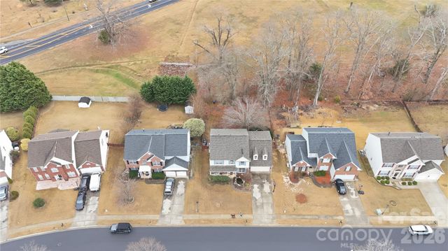 4018 Manor House Drive, Charlotte, NC 28270