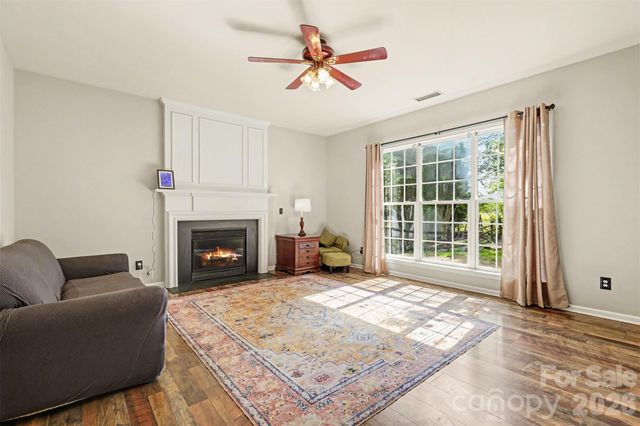 4018 Manor House Drive, Charlotte, NC 28270