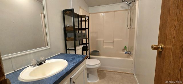 325 Mueller Road, Cochecton, NY 12726