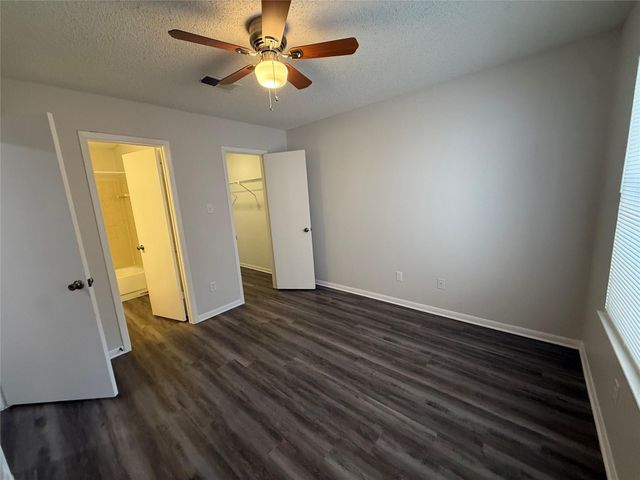 8909 Schick RD A, Austin, TX 78729
