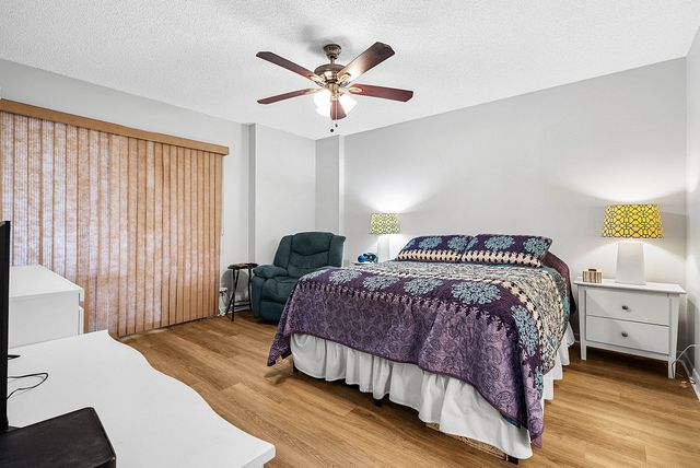 3146 Via Poinciana 307, Lake Worth, FL 33467