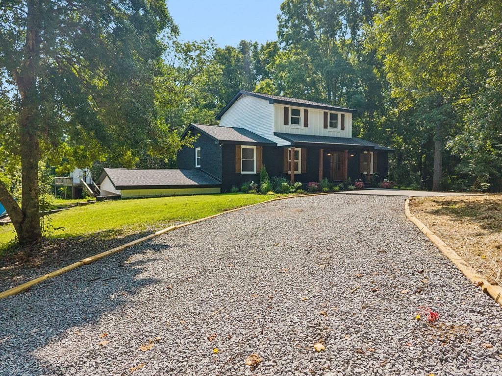824 Borum Rd, Ashland City, TN 37015